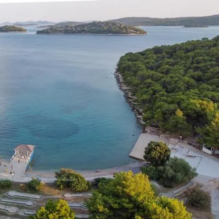 Apartman The Garden Tisno