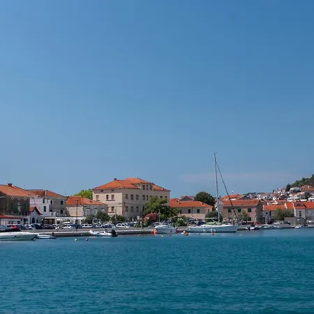 Apartman The Garden Tisno