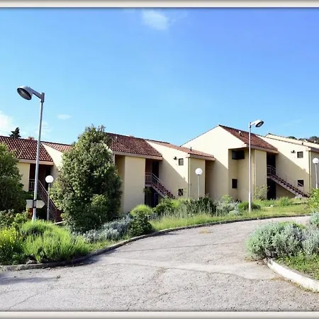 The Garden Apartman Tisno